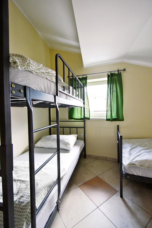 Hostel X Point Kobarid Szoba fotó